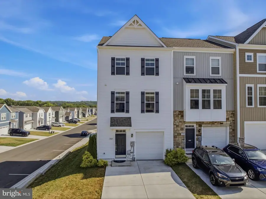 242 Charterhouse St, Falling Waters, WV 25419 - #3