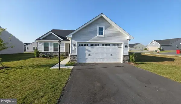 14 Wyoming Way, HEDGESVILLE, WV 25427