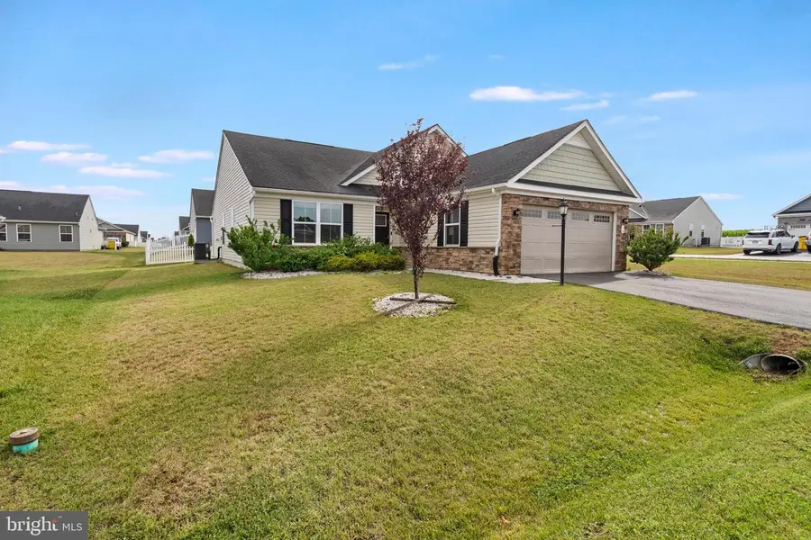 16 Opulent Ct, Hedgesville, WV 25427 - #2