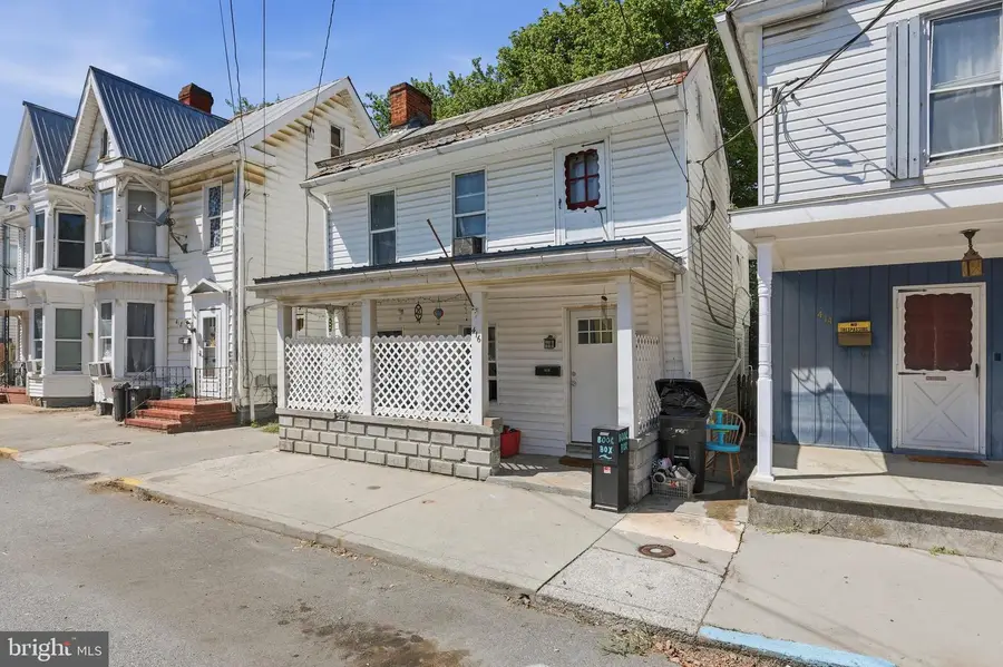 416 W John St, Martinsburg, WV 25401 - #3