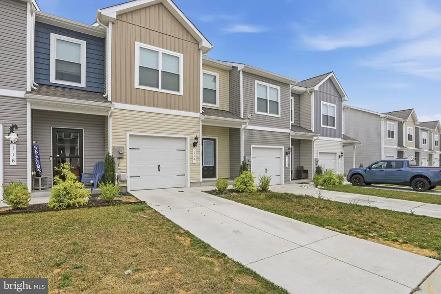 112 Paddington St, Falling Waters, WV 25419 - #2