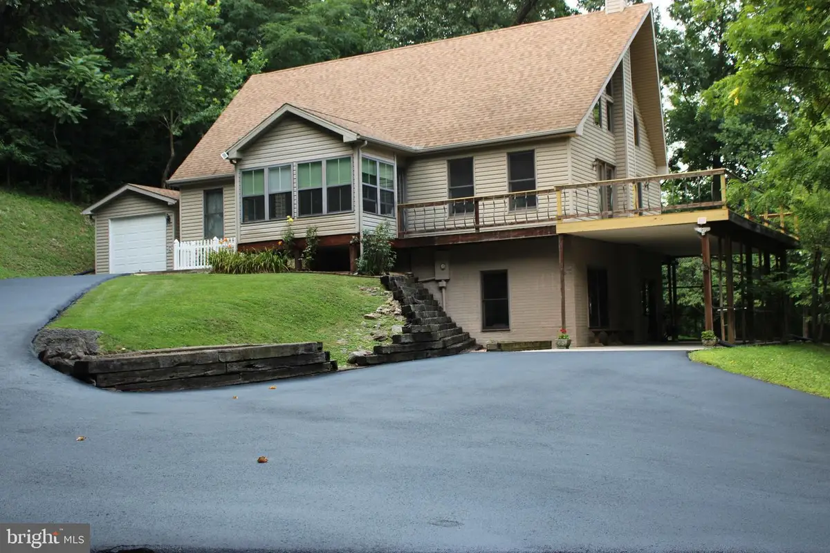 957 Butlers Chapel Rd, Martinsburg, WV 25403 - #1