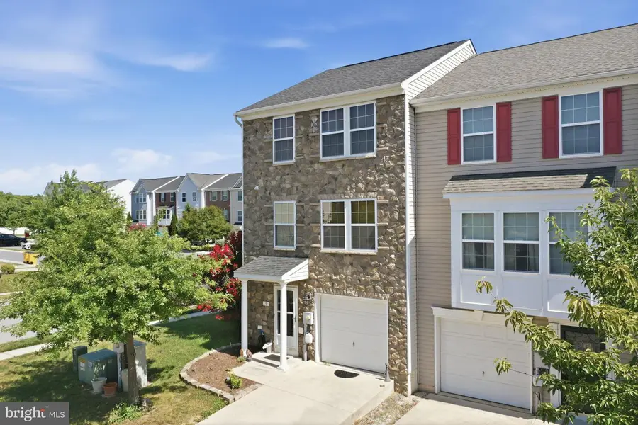 9 Council Ct, Falling Waters, WV 25419 - #2