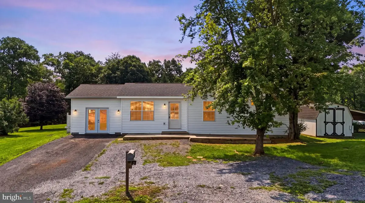 331 Crestview, Martinsburg, WV 25405 - #1