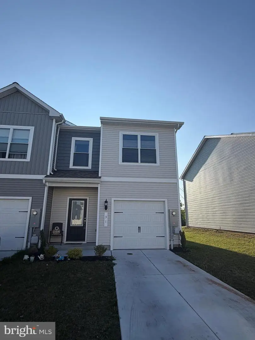 31 Bloomsbury St, Falling Waters, WV 25419 - #2