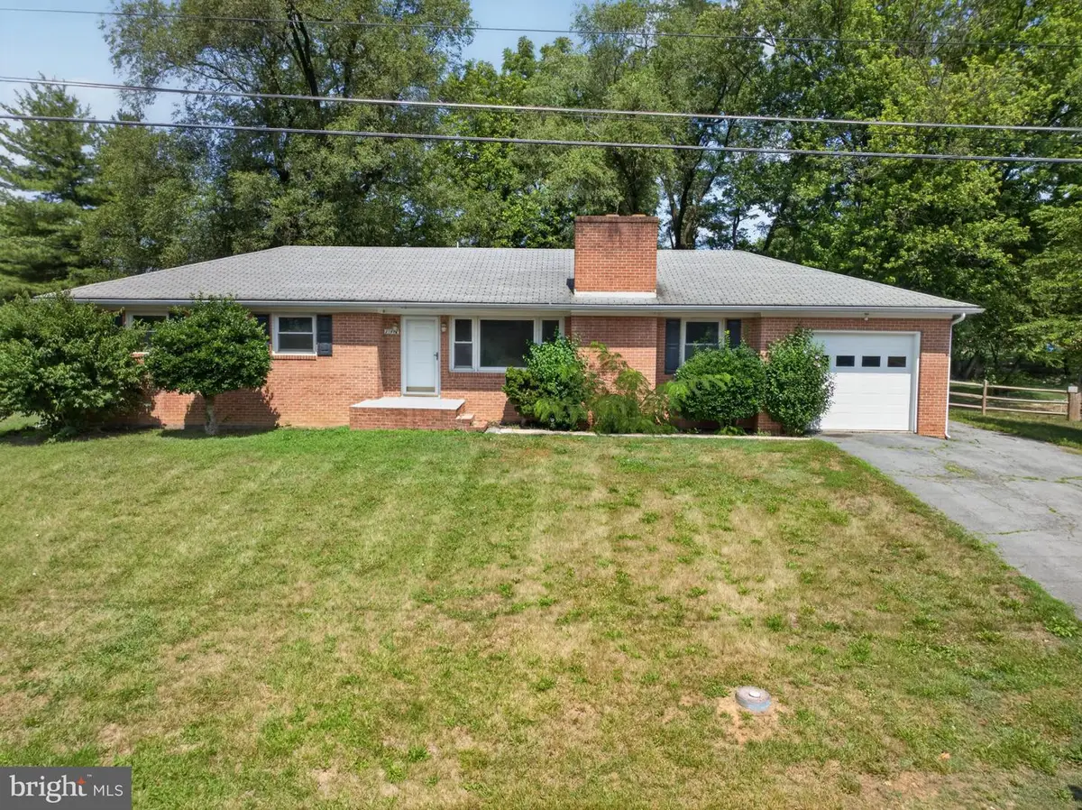 142 Tammy Ln, Martinsburg, WV 25405 - #1