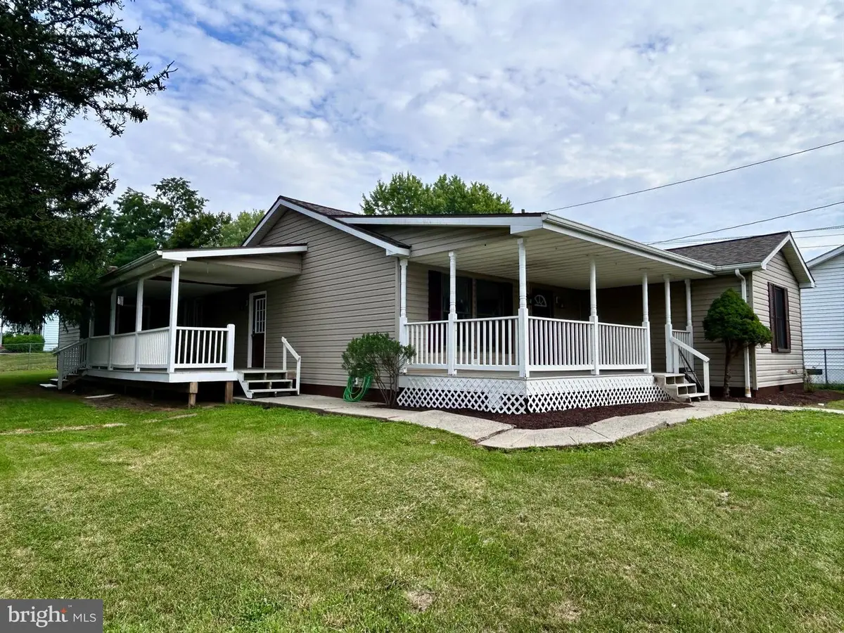 505 N Western Ave, Martinsburg, WV 25404 - #1