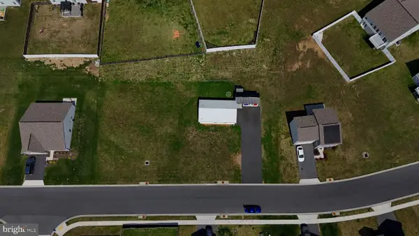 111 Kiskadee Dr, BUNKER HILL, WV 25413