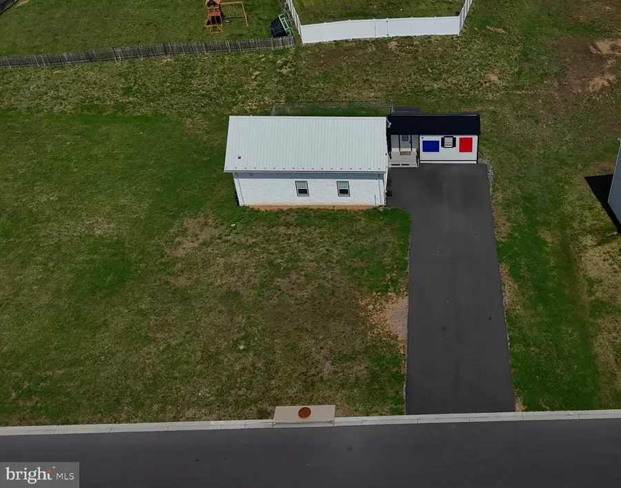 111 Kiskadee Dr, Bunker Hill, WV 25413 - #3