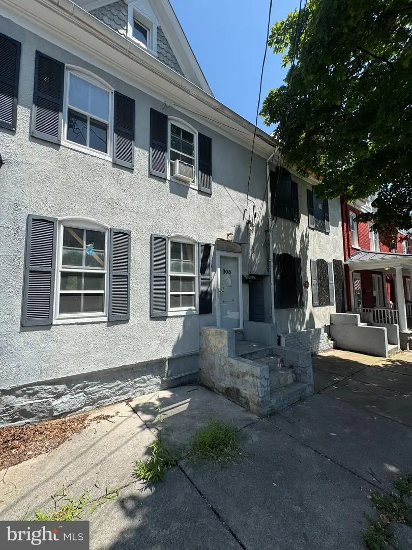 308 W Martin St, Martinsburg, WV 25401 - #1