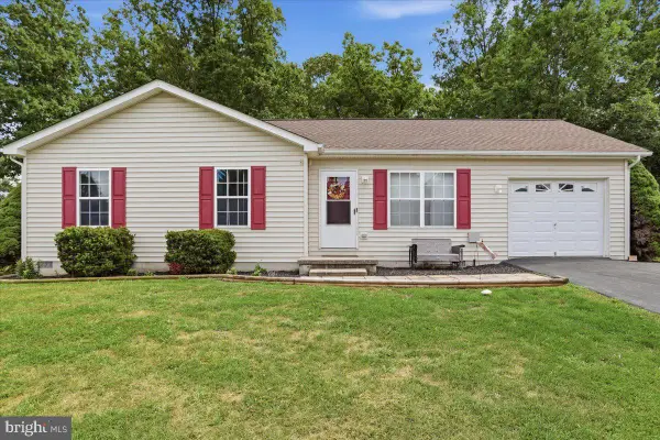 109 Thoreau Dr, INWOOD, WV 25428