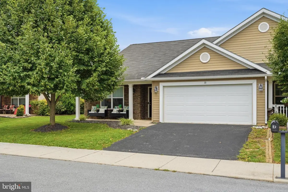 33 Chennault Trl, Falling Waters, WV 25419 - #1