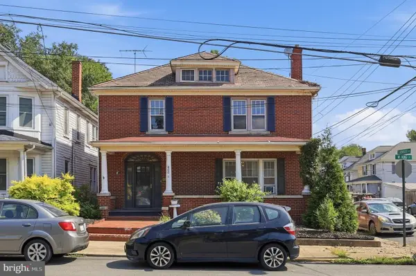 800 W King, MARTINSBURG, WV 25401