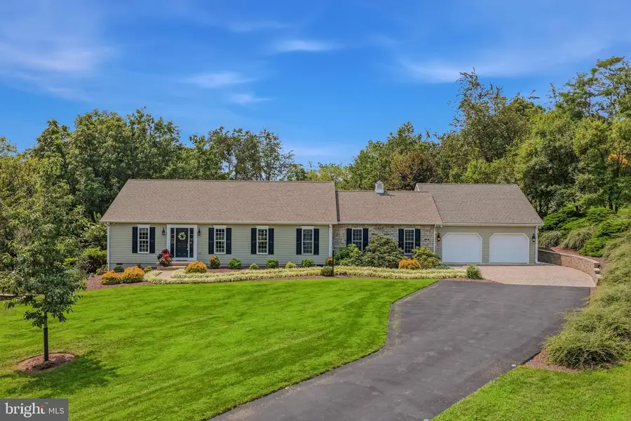 105 Derby Ct, Martinsburg, WV 25403 - #2