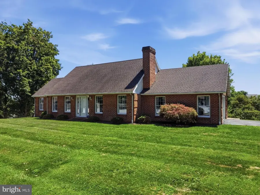 2606 Ridge Rd S, Martinsburg, WV 25403 - #2