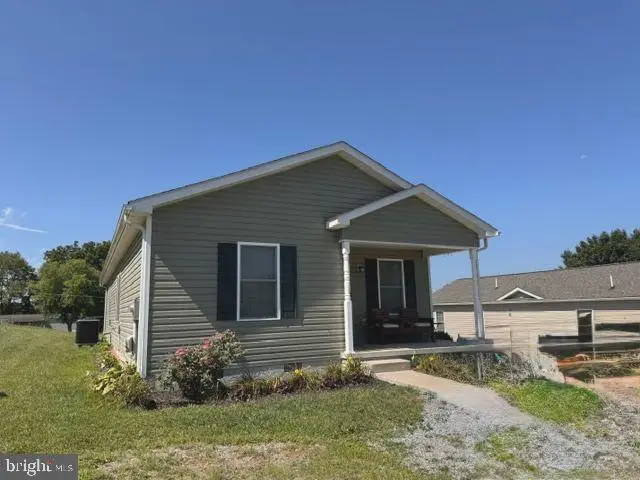 80 Hanshew Ln, Martinsburg, WV 25404 - #2