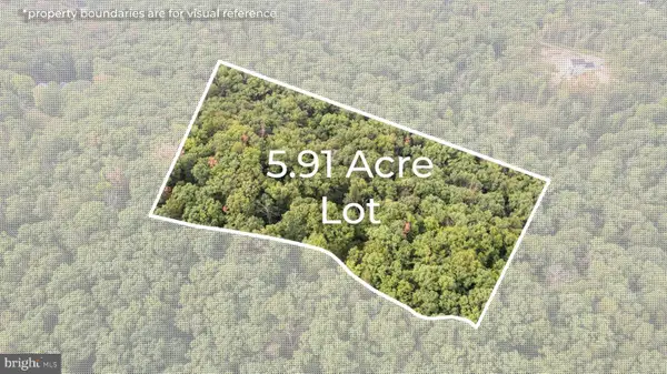 Wayward Dr, HEDGESVILLE, WV 25427