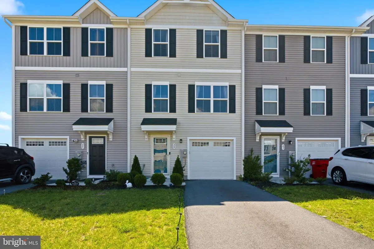 39 Ogunquit Dr, Martinsburg, WV 25403 - #1