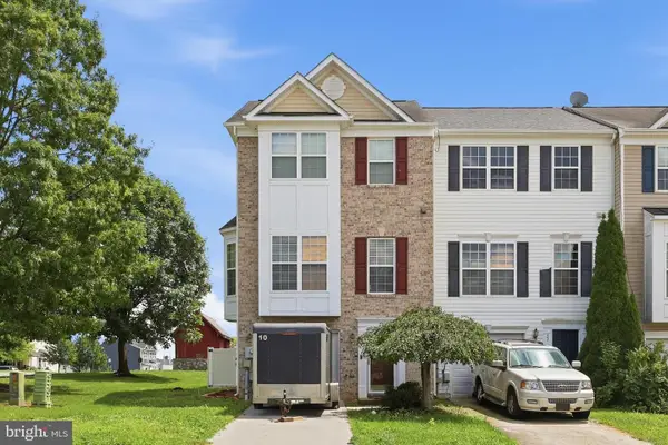 21 Honor Way, MARTINSBURG, WV 25405