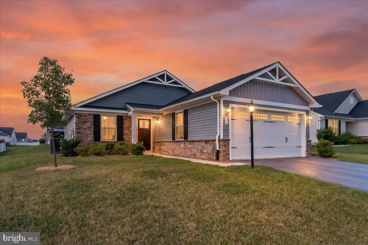 28 Opulent Ct, Hedgesville, WV 25427 - #1