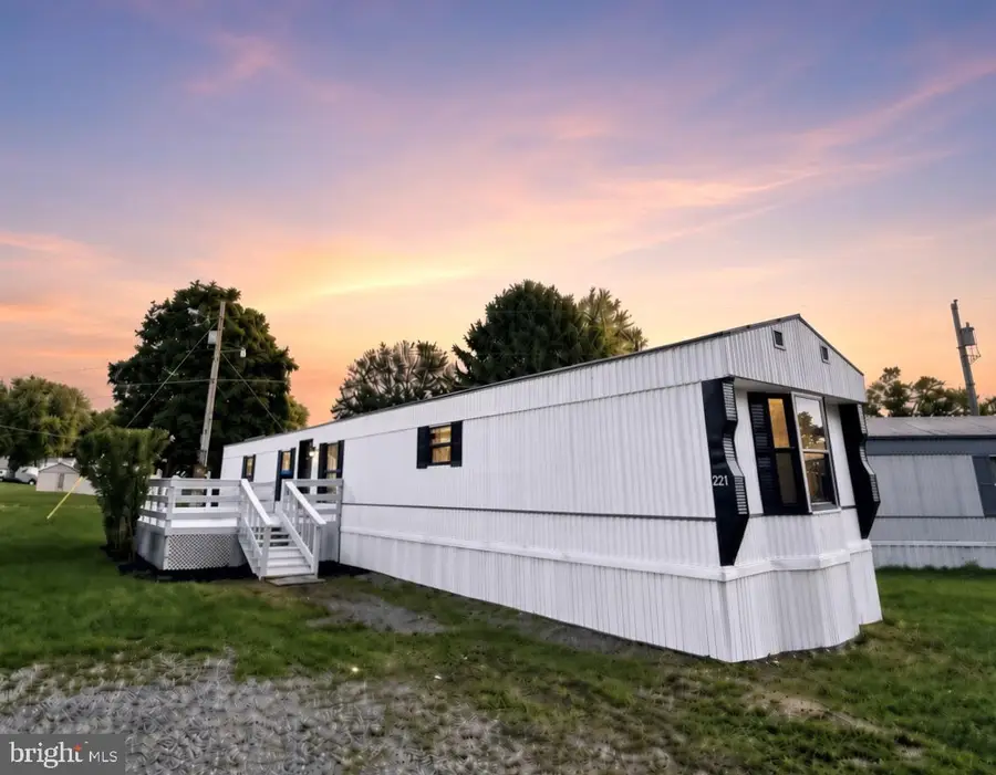 221 Trevor Ct, Martinsburg, WV 25403 - #2