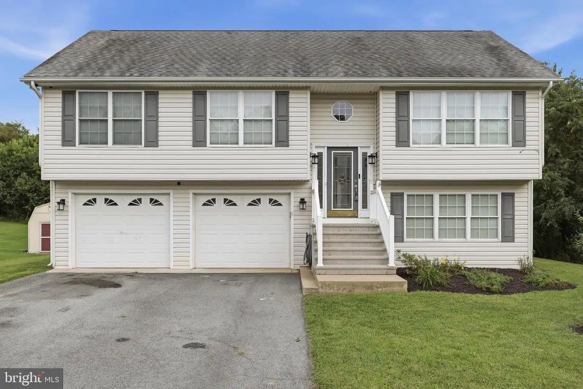 30 Gordon Dr, Hedgesville, WV 25427 - #1