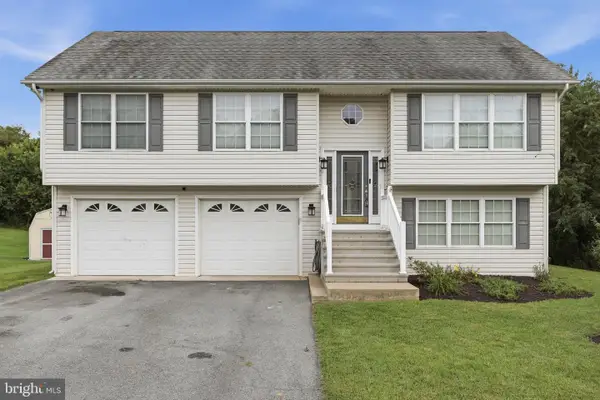 30 Gordon Dr, HEDGESVILLE, WV 25427