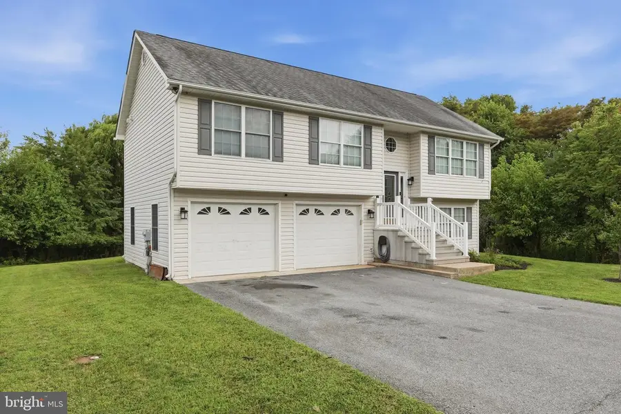 30 Gordon Dr, Hedgesville, WV 25427 - #3