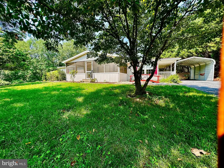 561 Oak Grove School Rd, Hedgesville, WV 25427 - #2