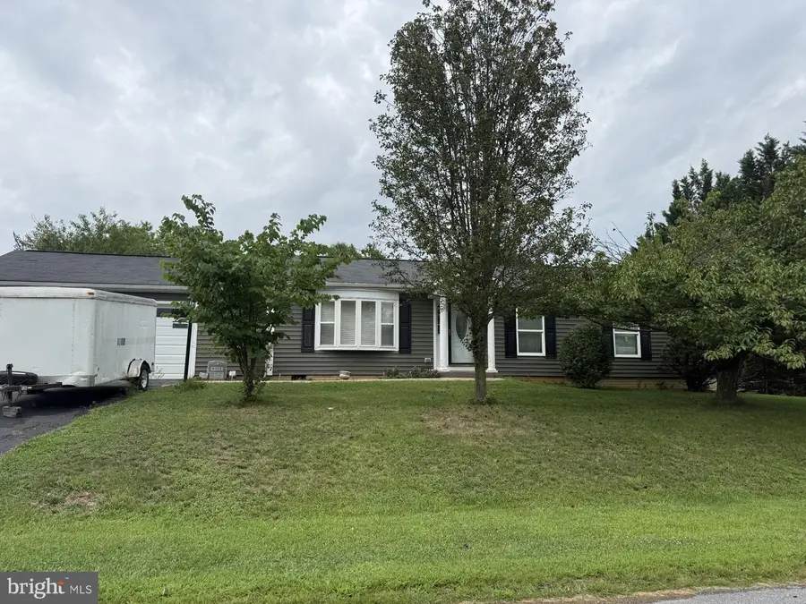 33 Whirlwind Dr, Martinsburg, WV 25404 - #2
