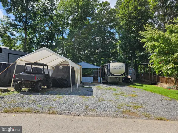 Block 139 Lot 117 Boo Boo Blvd (upper), FALLING WATERS, WV 25419