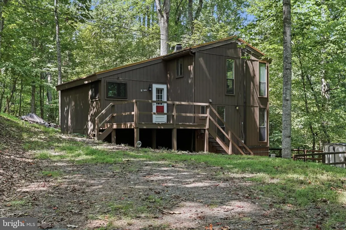 1027 The Woods Rd, Hedgesville, WV 25427 - #1
