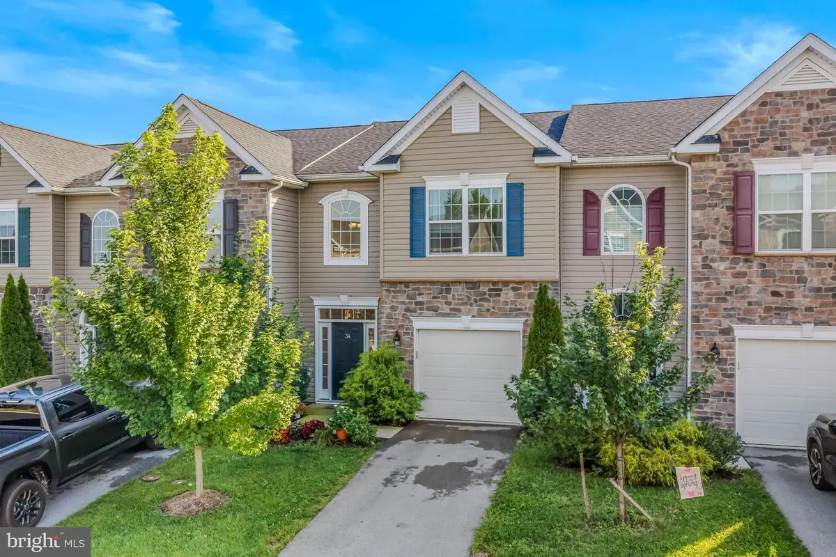 34 Polygon Pl, Falling Waters, WV 25419 - #1