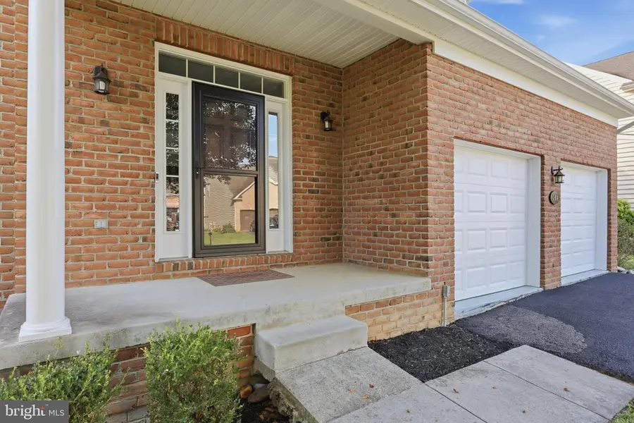 304 Richwood Hall Rd, Kearneysville, WV 25430 - #2
