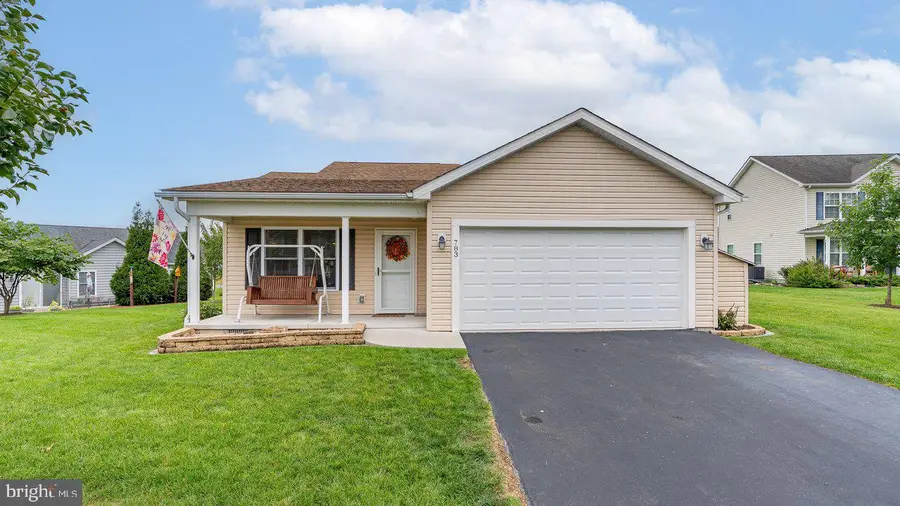 783 Ives St, Martinsburg, WV 25405 - #2