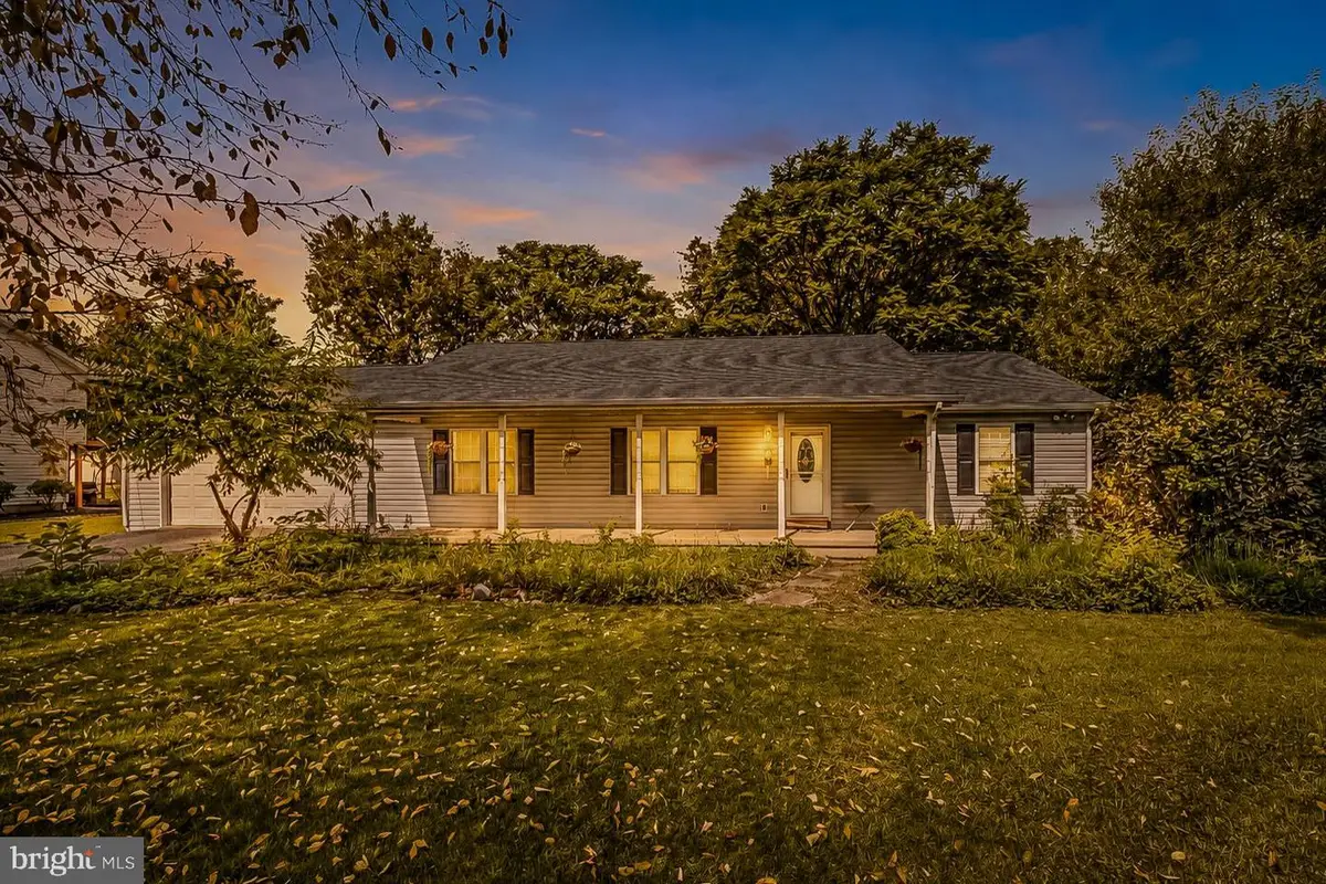 455 Willis Dr, Bunker Hill, WV 25413 - #1