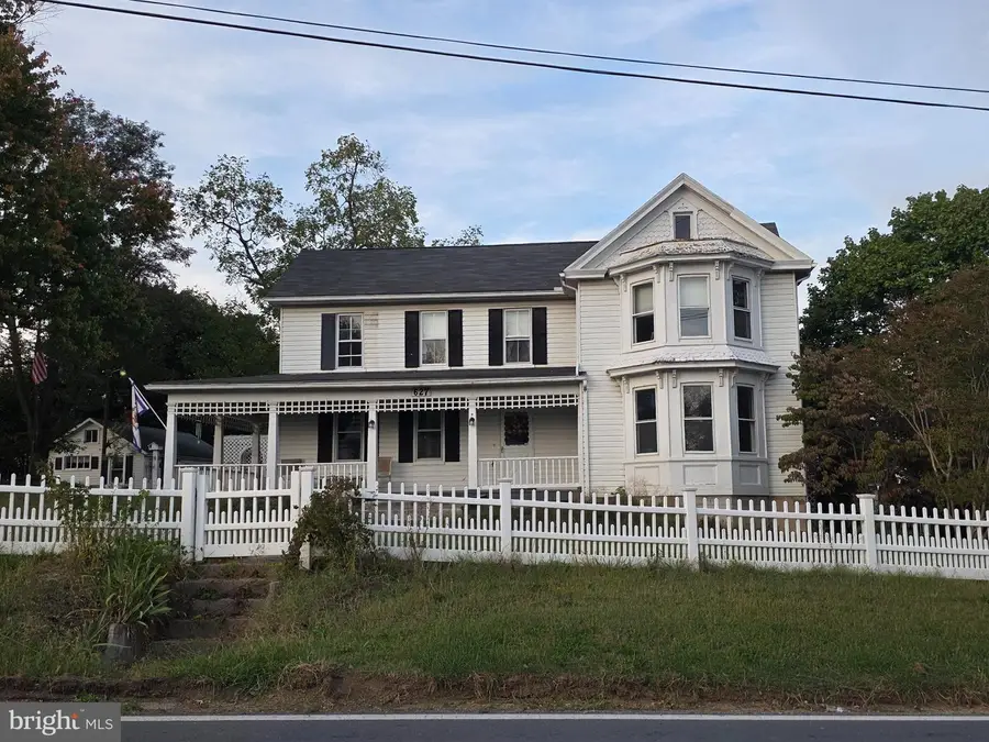627 Hammonds Mill Rd, Hedgesville, WV 25427 - #2