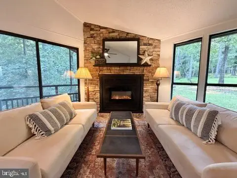 647 The Woods Rd, Hedgesville, WV 25427 - #2