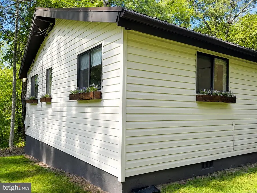 647 The Woods Rd, Hedgesville, WV 25427 - #3