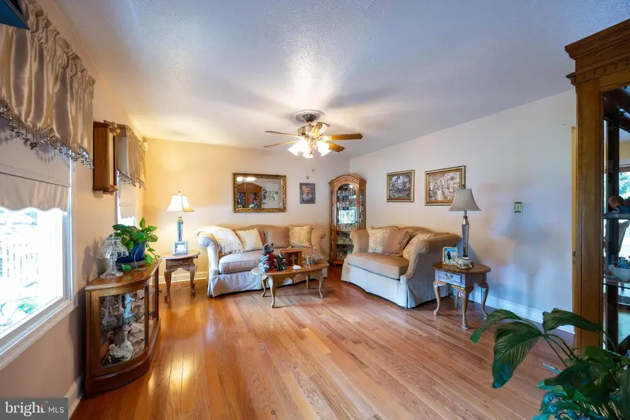 984 Aspen Dr, Bunker Hill, WV 25413 - #3