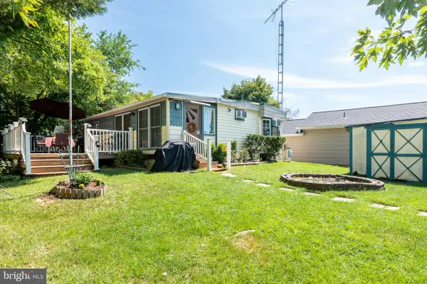 Blk 47-lot 11-12 Jellystone Ave, FALLING WATERS, WV 25419