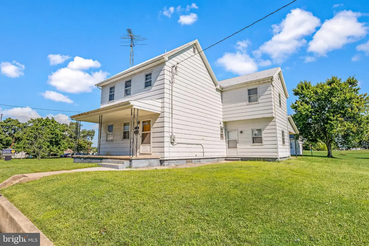 415 E Moler Ave, Martinsburg, WV 25404 - #1