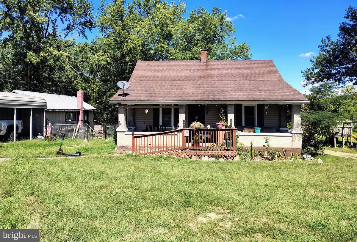 181 Van Clevesville Rd, Martinsburg, WV 25405 - #1