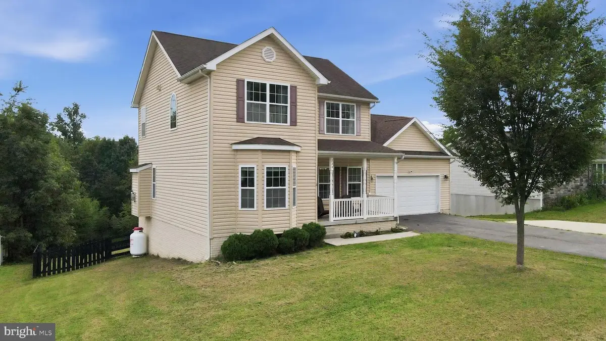 224 Paragon Dr, Bunker Hill, WV 25413 - #1