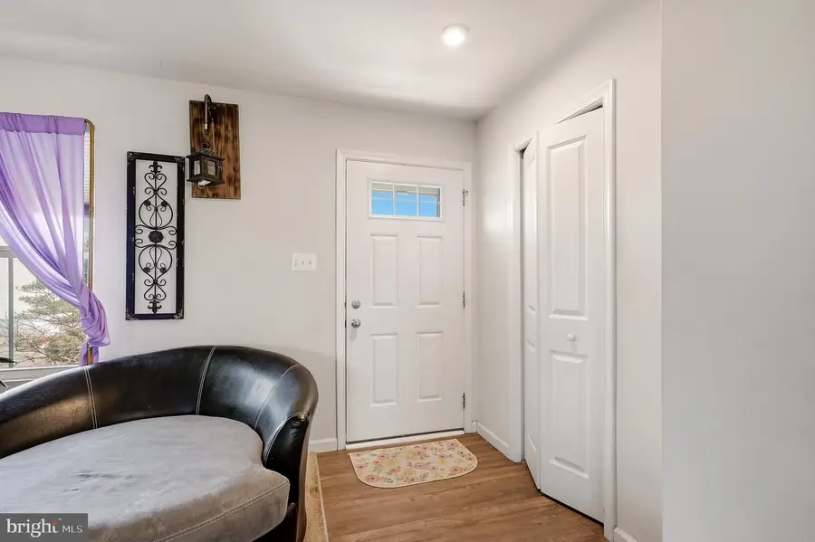 348 Chandlers Glen Dr, Bunker Hill, WV 25413 - #2