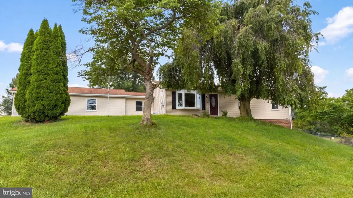 1673 Broad Ln, Falling Waters, WV 25419 - #1