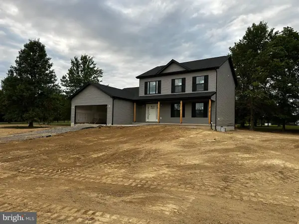 211 Hollis Dr, GERRARDSTOWN, WV 25420