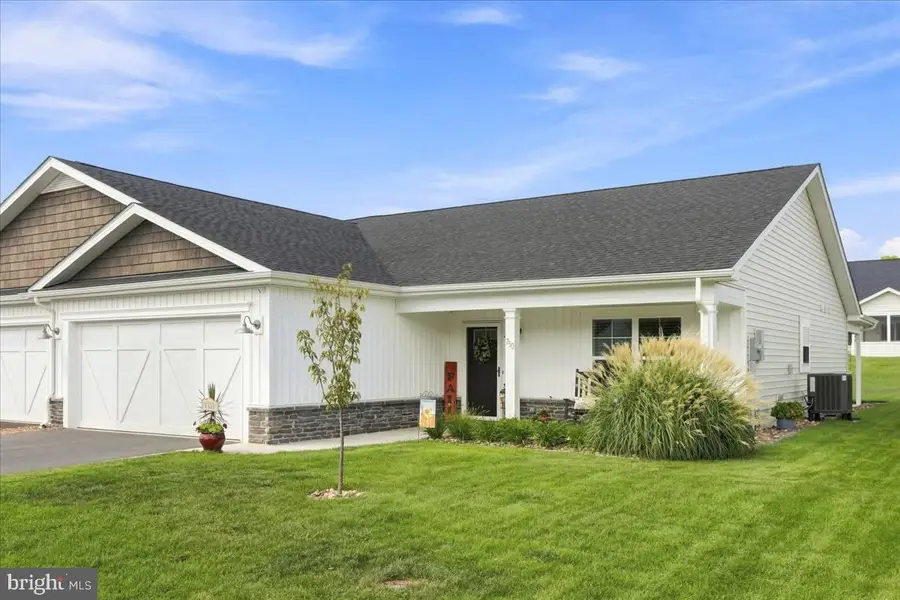 753 Dripping Dr, Hedgesville, WV 25427 - #2