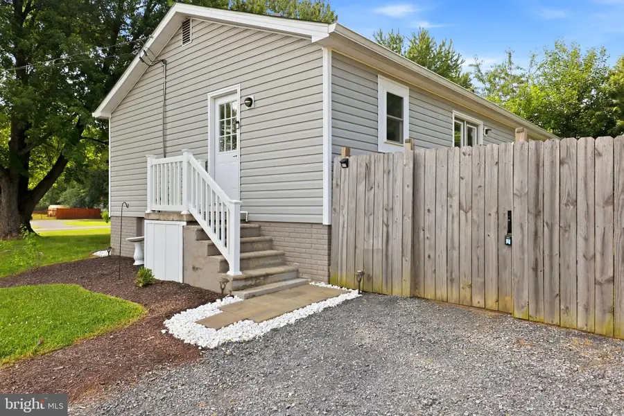 306 Fegan Rd, Bunker Hill, WV 25413 - #2