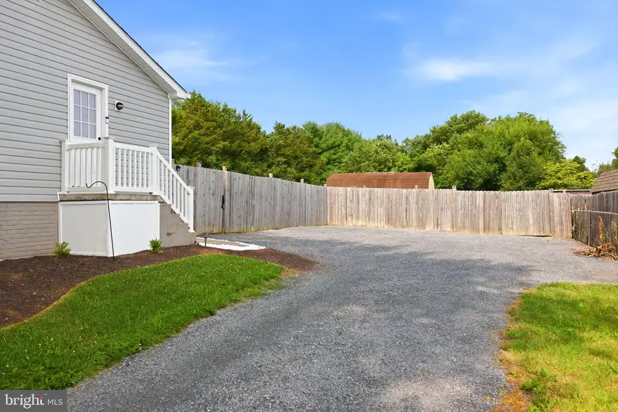306 Fegan Rd, Bunker Hill, WV 25413 - #3